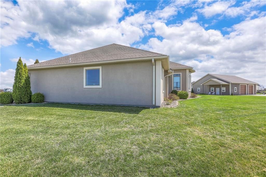1798 NW 770th Road — photo 42