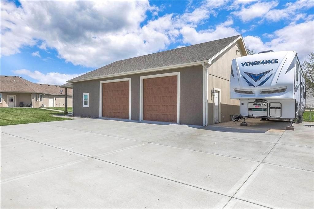1798 NW 770th Road — photo 46