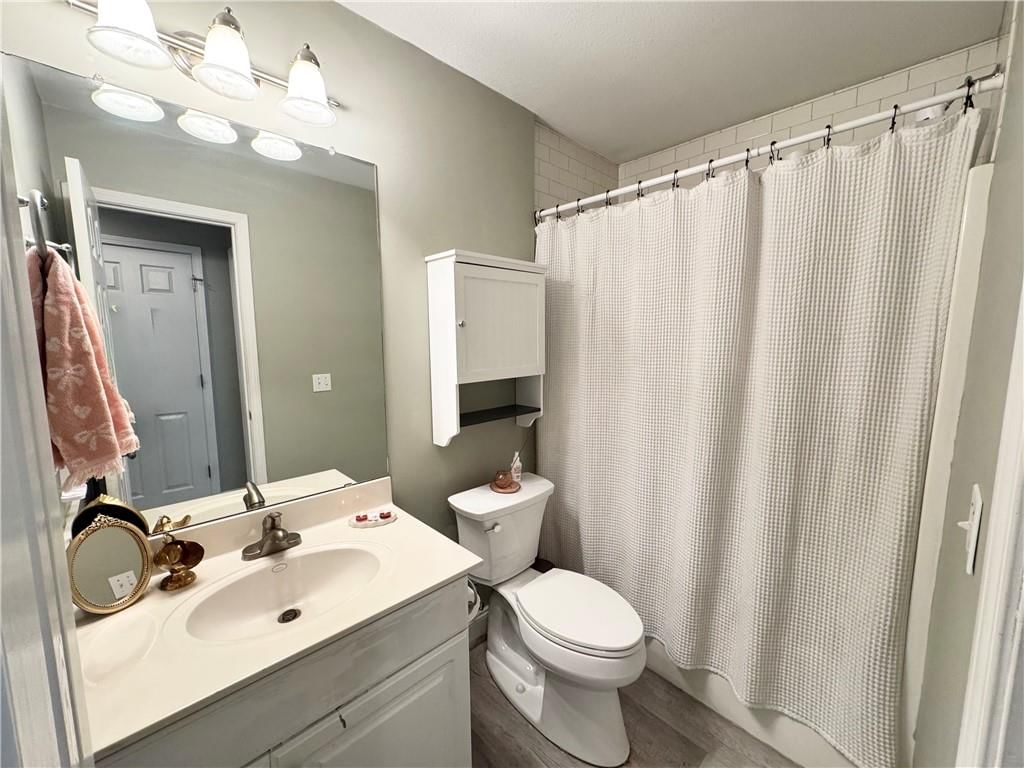 962 E Market Street — photo 26