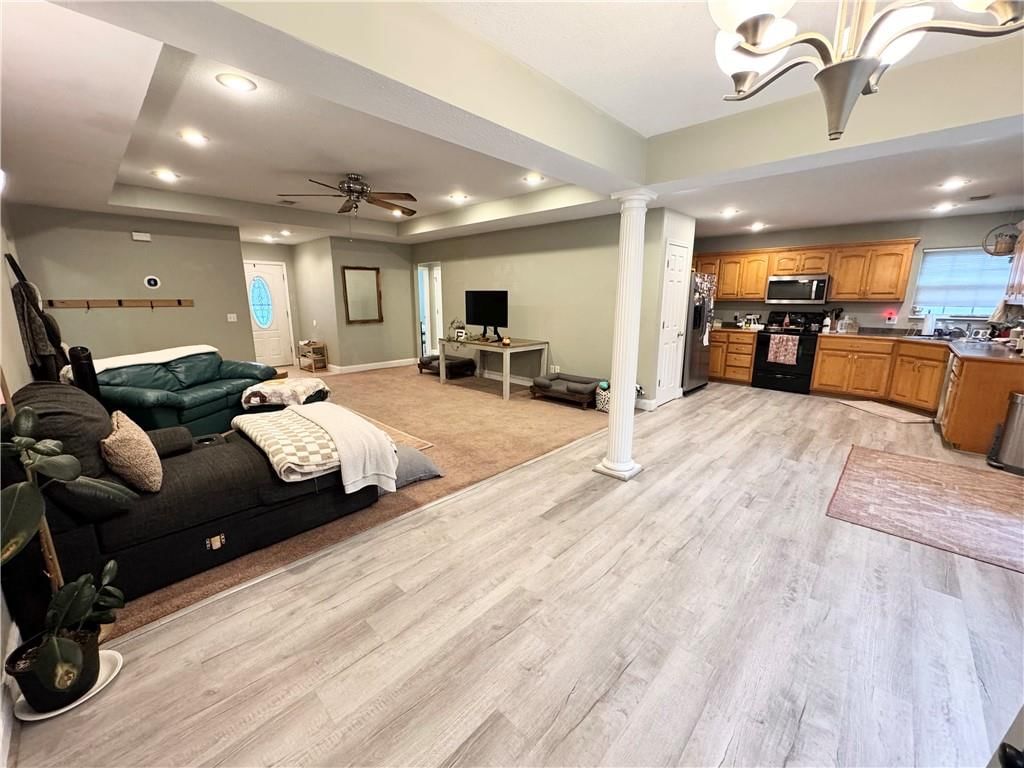 962 E Market Street — photo 7
