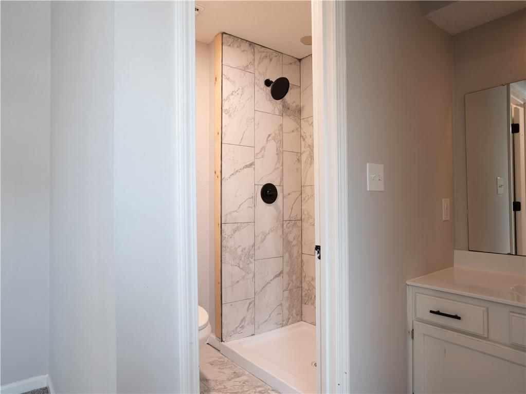 11913 E 59th Terrace — photo 21