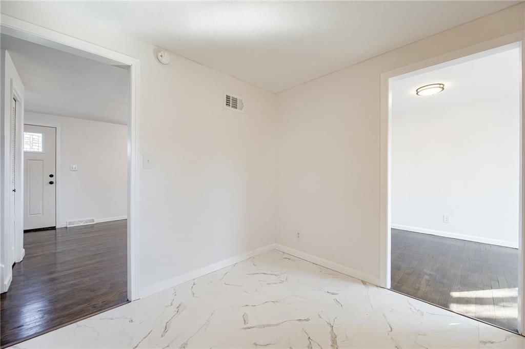 836 N 84th Drive — photo 11