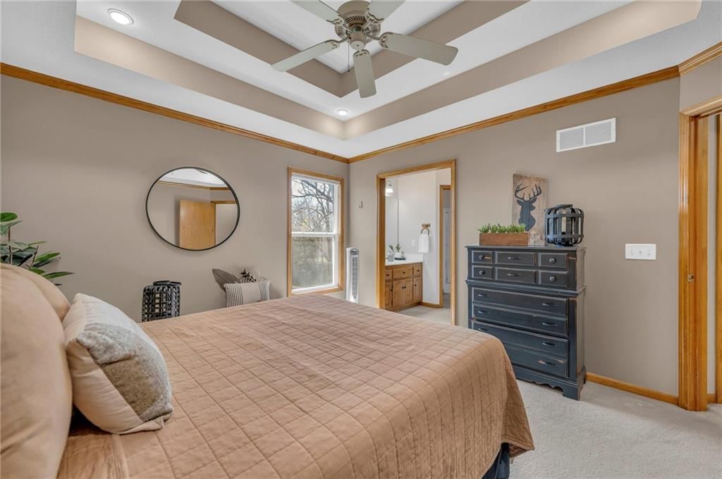 209 Lakeview Drive — photo 13