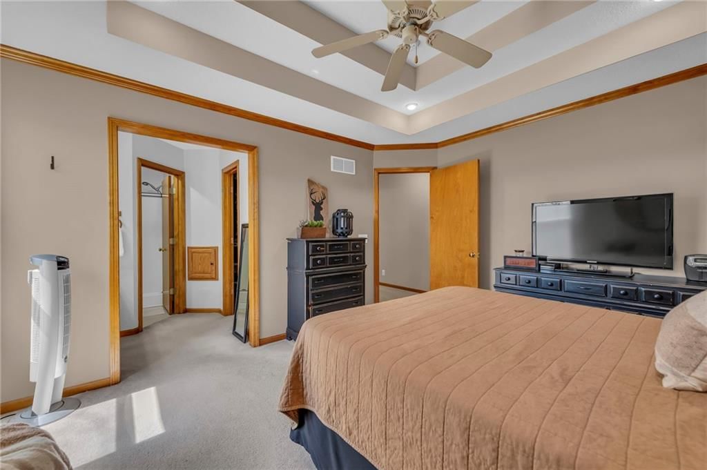 209 Lakeview Drive — photo 14