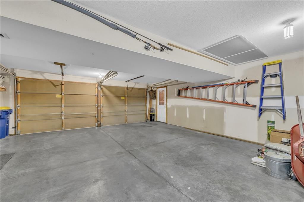 209 Lakeview Drive — photo 22