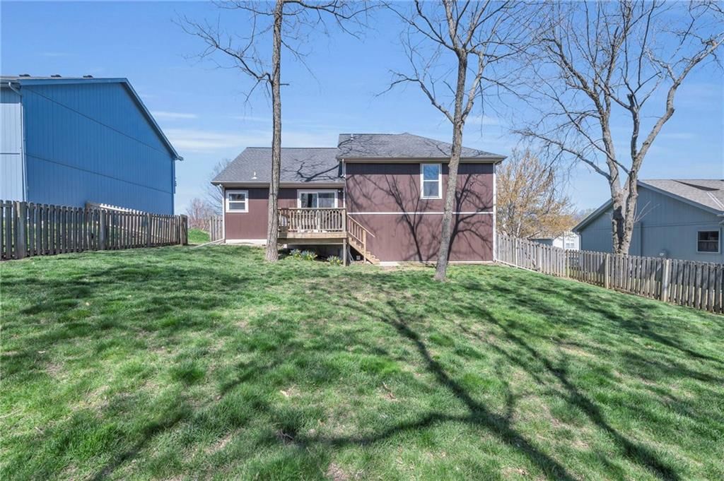 209 Lakeview Drive — photo 30
