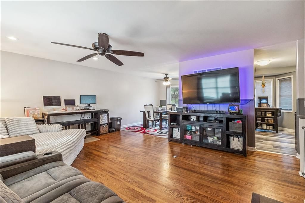 5653 N Tullis Avenue — photo 11
