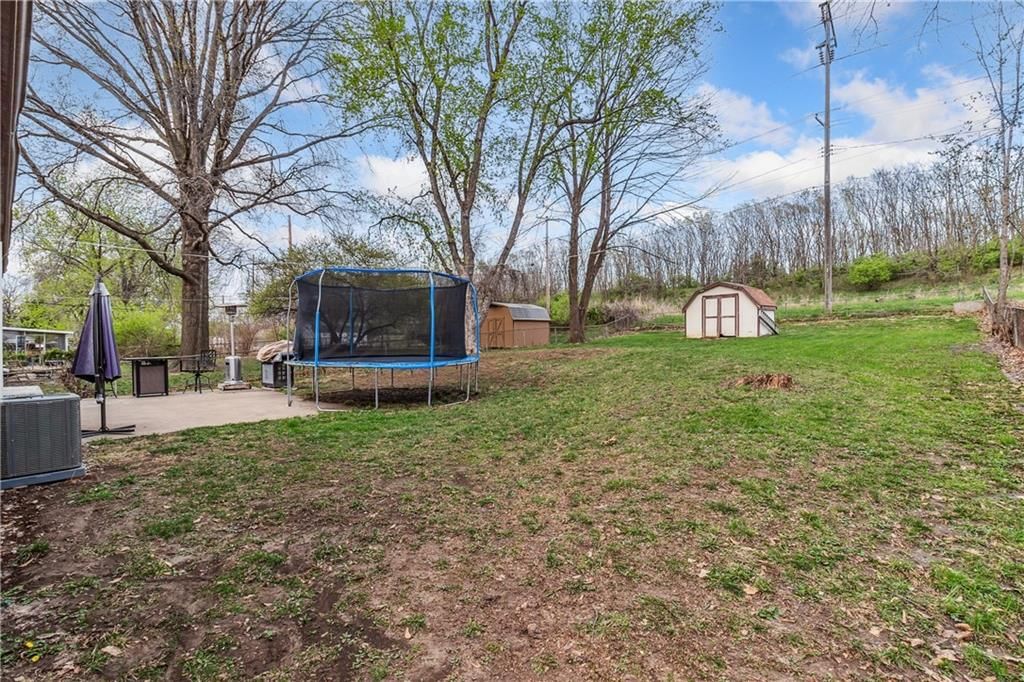 5653 N Tullis Avenue — photo 20