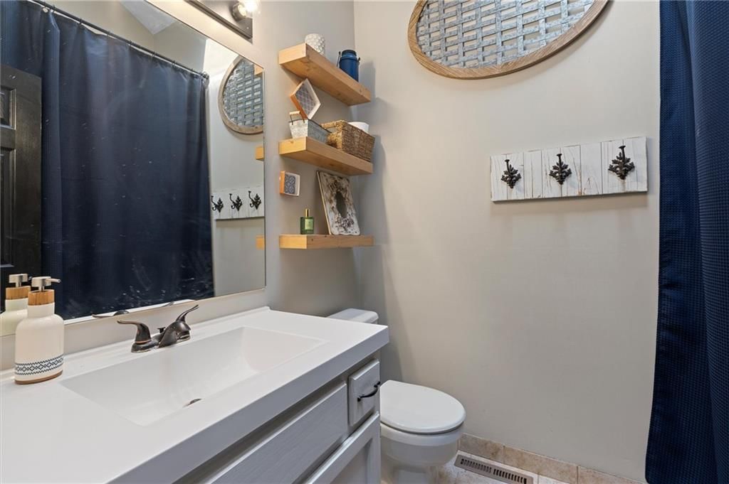 312 NE Bristol Place — photo 11