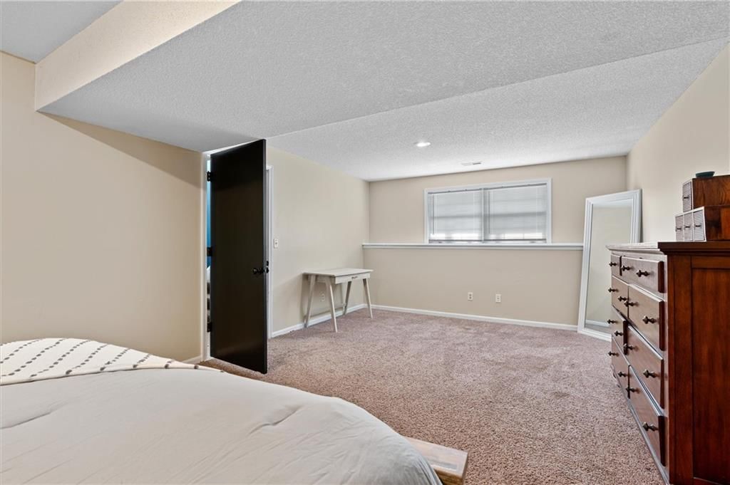 312 NE Bristol Place — photo 20