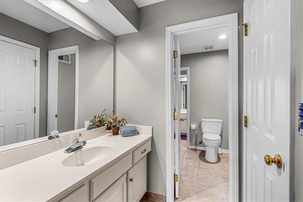 13201 Granada Drive — photo 32