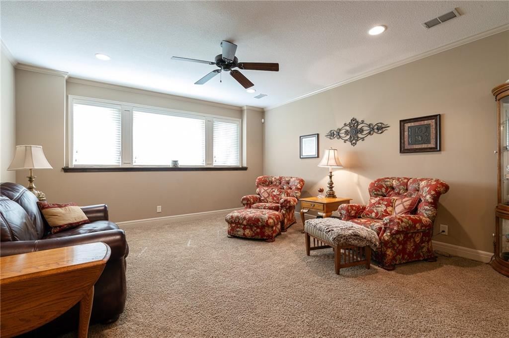 1649 NE Woodland Shores Circle — photo 34