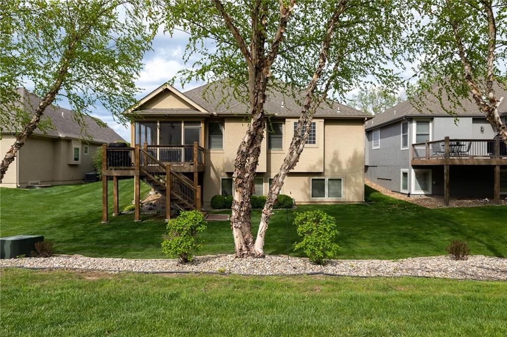 1649 NE Woodland Shores Circle — photo 41