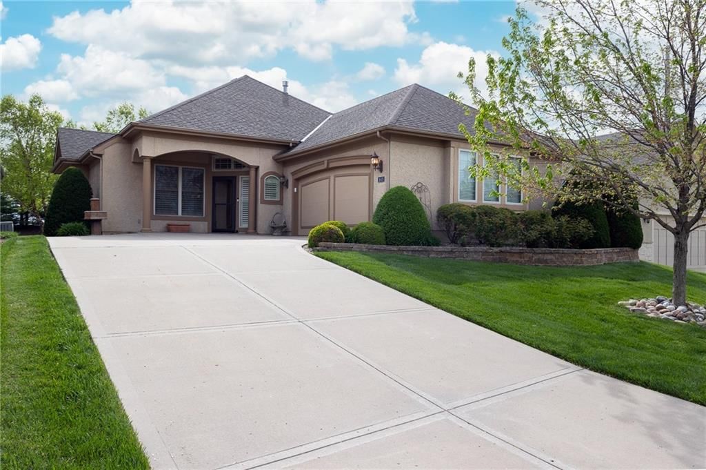 1649 NE Woodland Shores Circle — photo 6