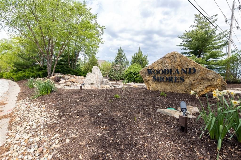 1649 NE Woodland Shores Circle — photo 53
