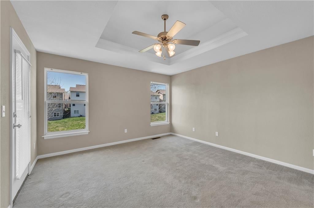 9410 N Main Street — photo 16