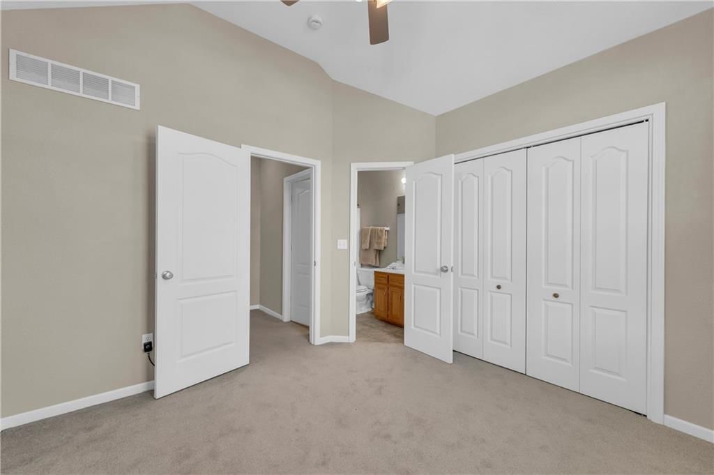 9410 N Main Street — photo 24
