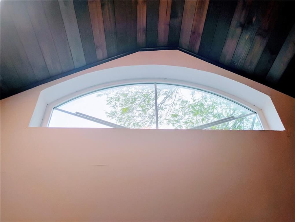 207 S 2nd Street — photo 9