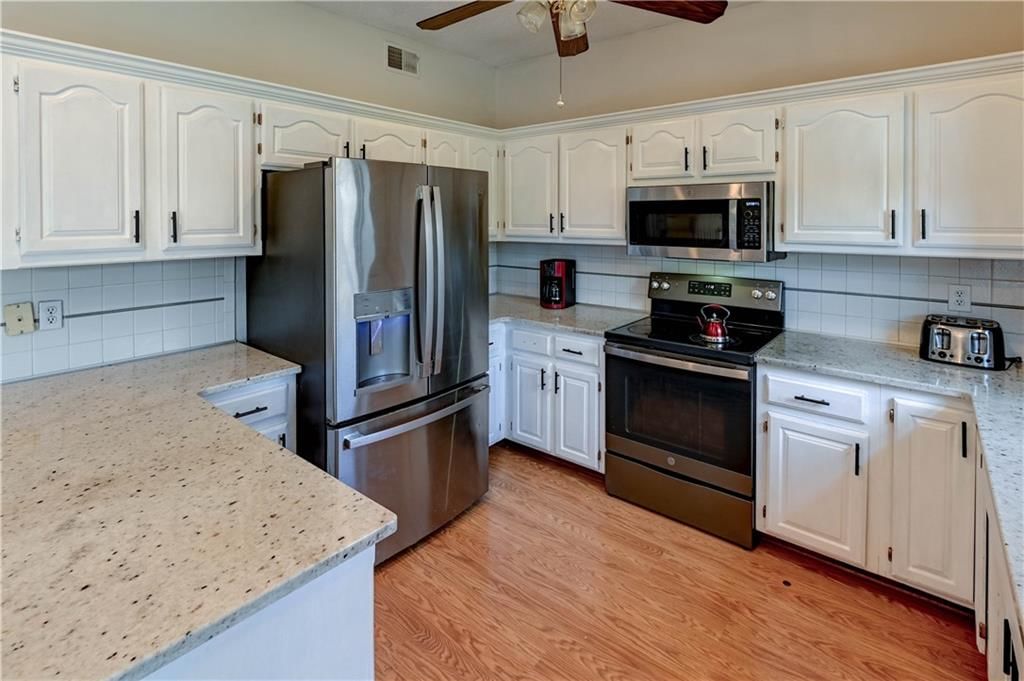 8703 N Carson Avenue — photo 12
