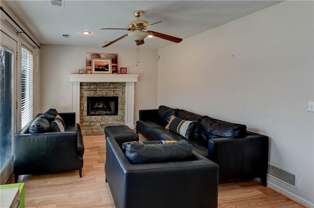 8703 N Carson Avenue — photo 18