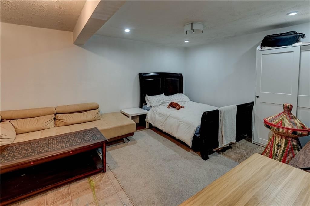 8703 N Carson Avenue — photo 31