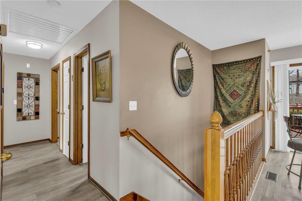 221 NW Whitlock Drive — photo 21