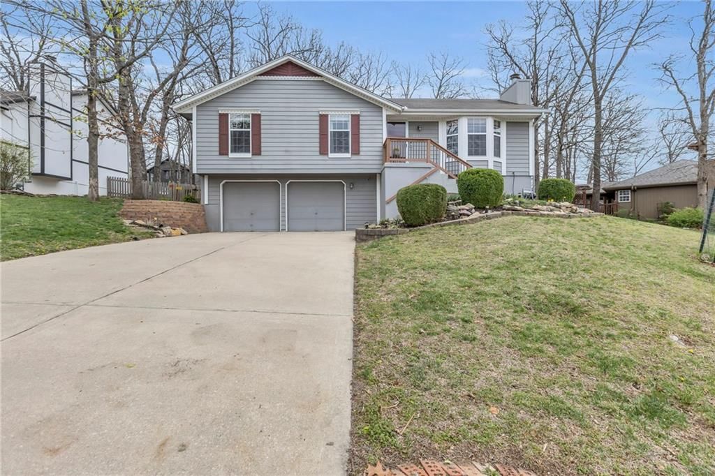 221 NW Whitlock Drive — photo 42