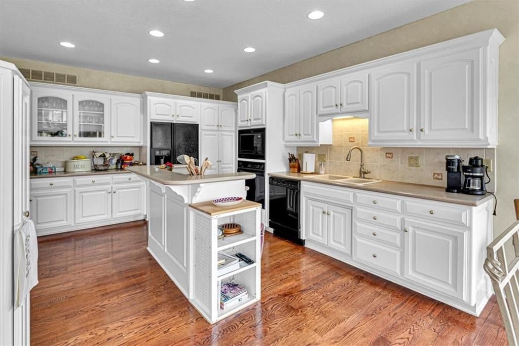 9439 Vista Drive — photo 24