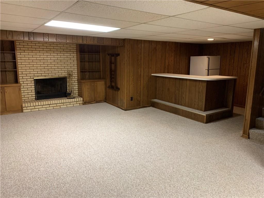 906 Summit Street — photo 16