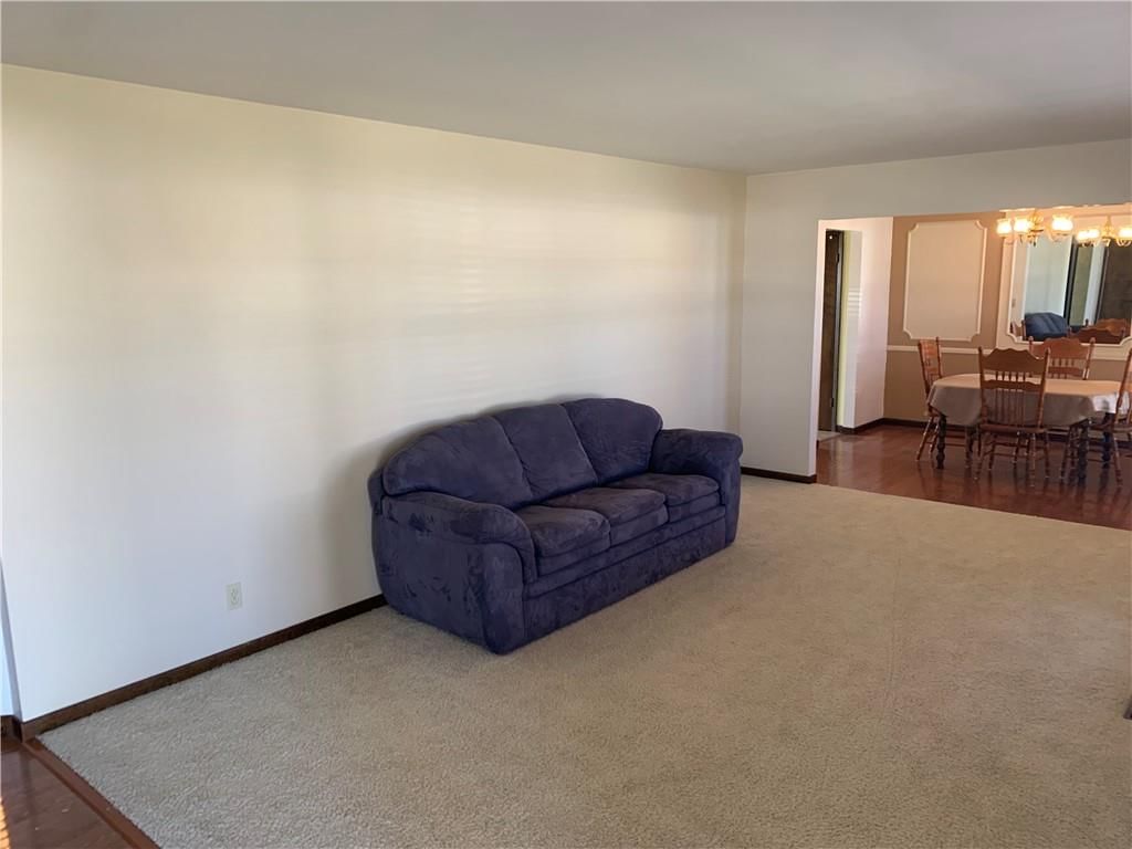 906 Summit Street — photo 3