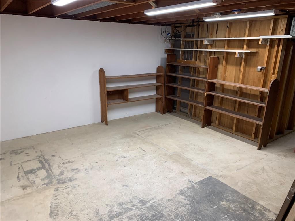 906 Summit Street — photo 21
