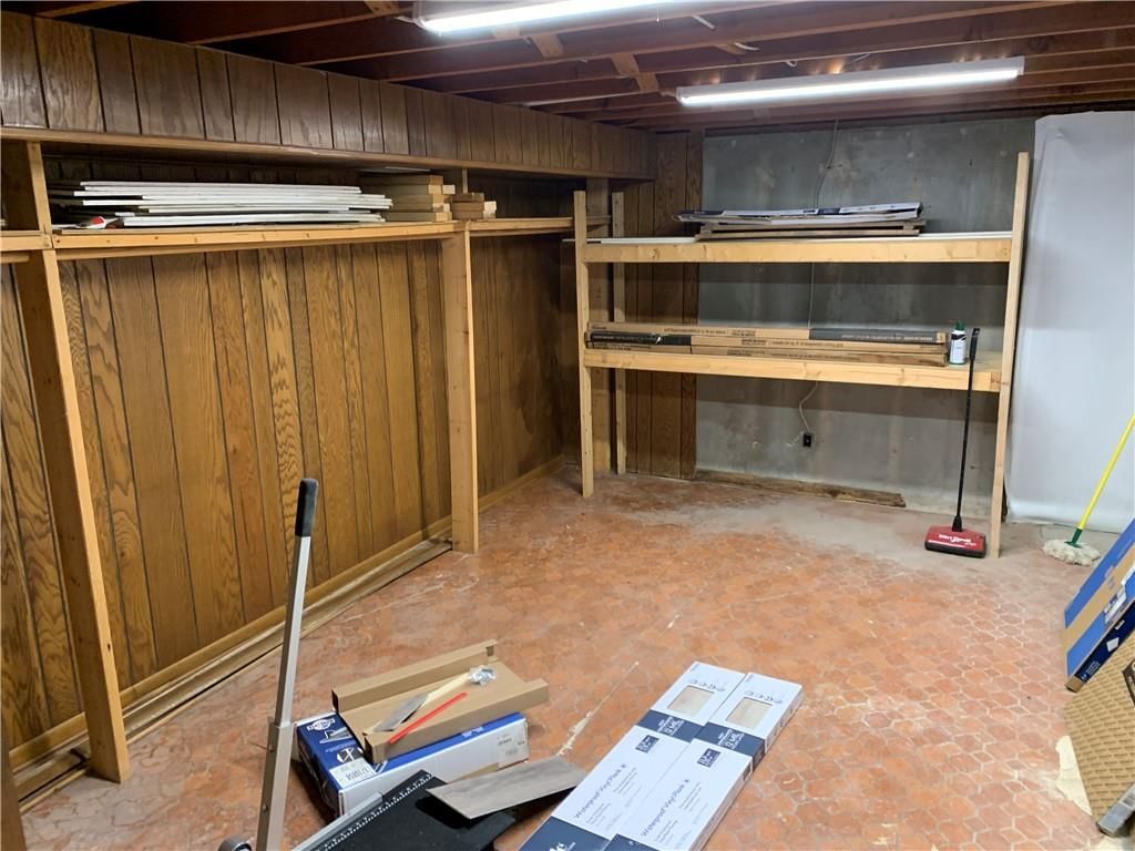 906 Summit Street — photo 22