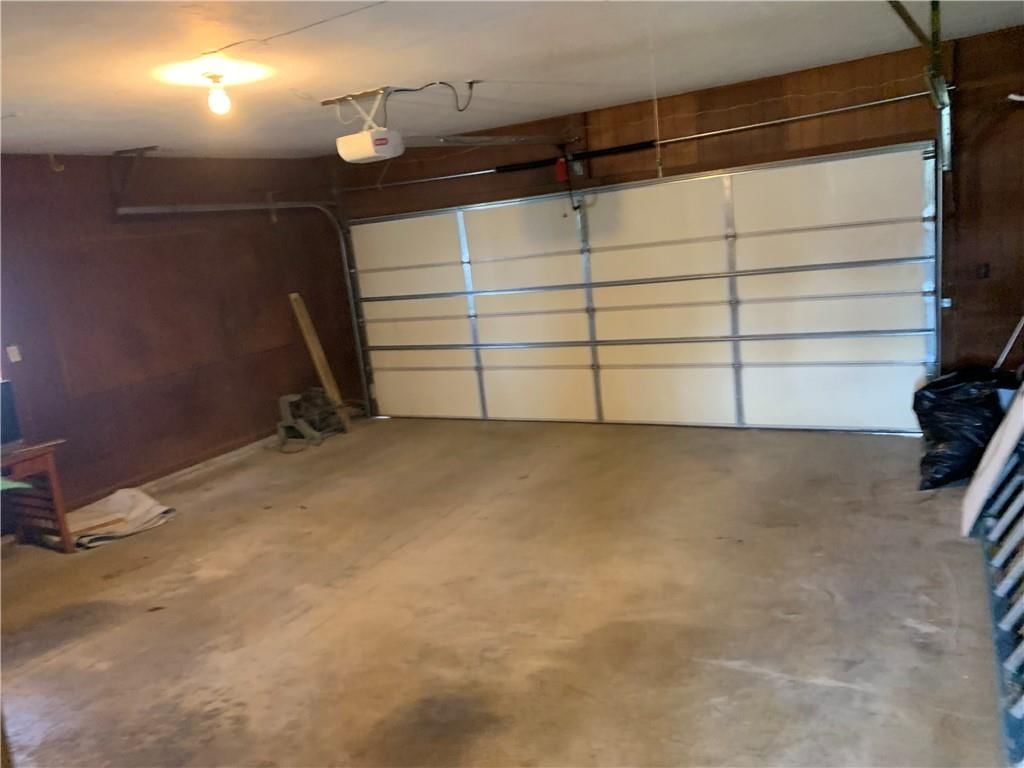 906 Summit Street — photo 23