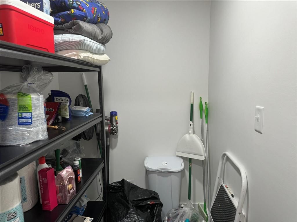 502 Ash Street — photo 35