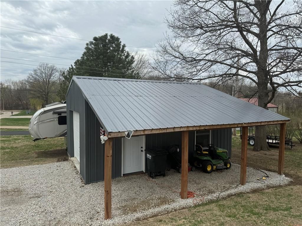502 Ash Street — photo 6