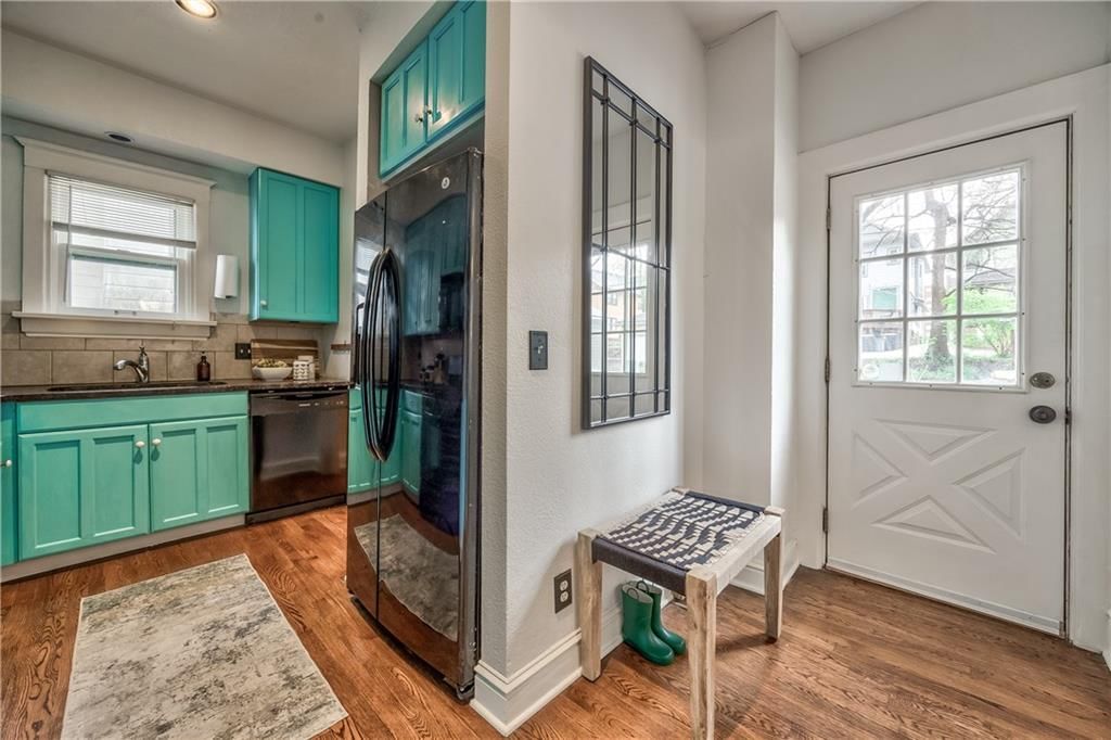 3615 Jefferson Street — photo 17