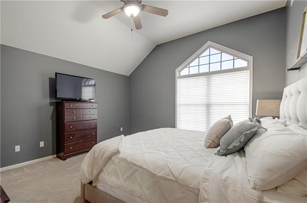 5604 NE Scenic Drive — photo 14