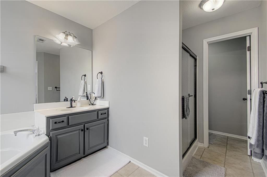 5604 NE Scenic Drive — photo 16