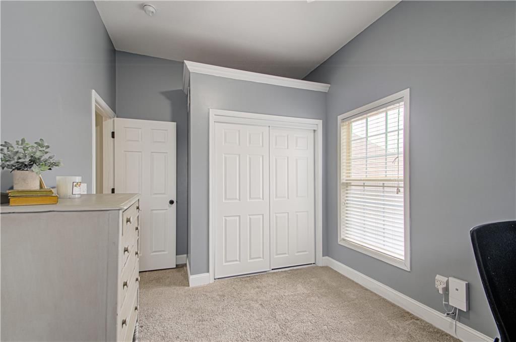 5604 NE Scenic Drive — photo 24