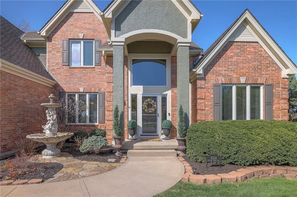 9320 Falcon Ridge Drive — photo 2