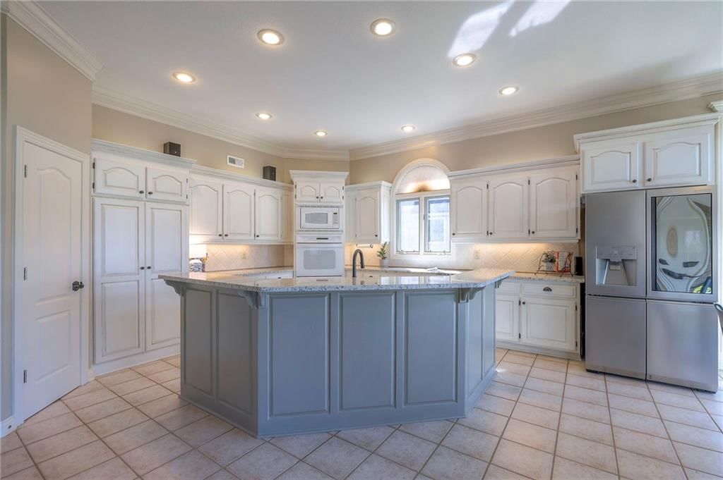 9320 Falcon Ridge Drive — photo 13