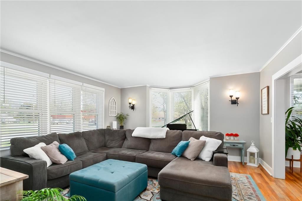 1104 W 7th Street — photo 12