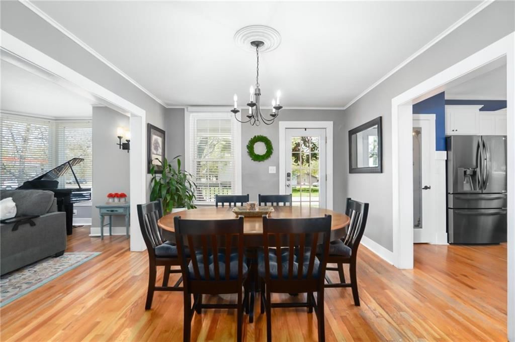 1104 W 7th Street — photo 17