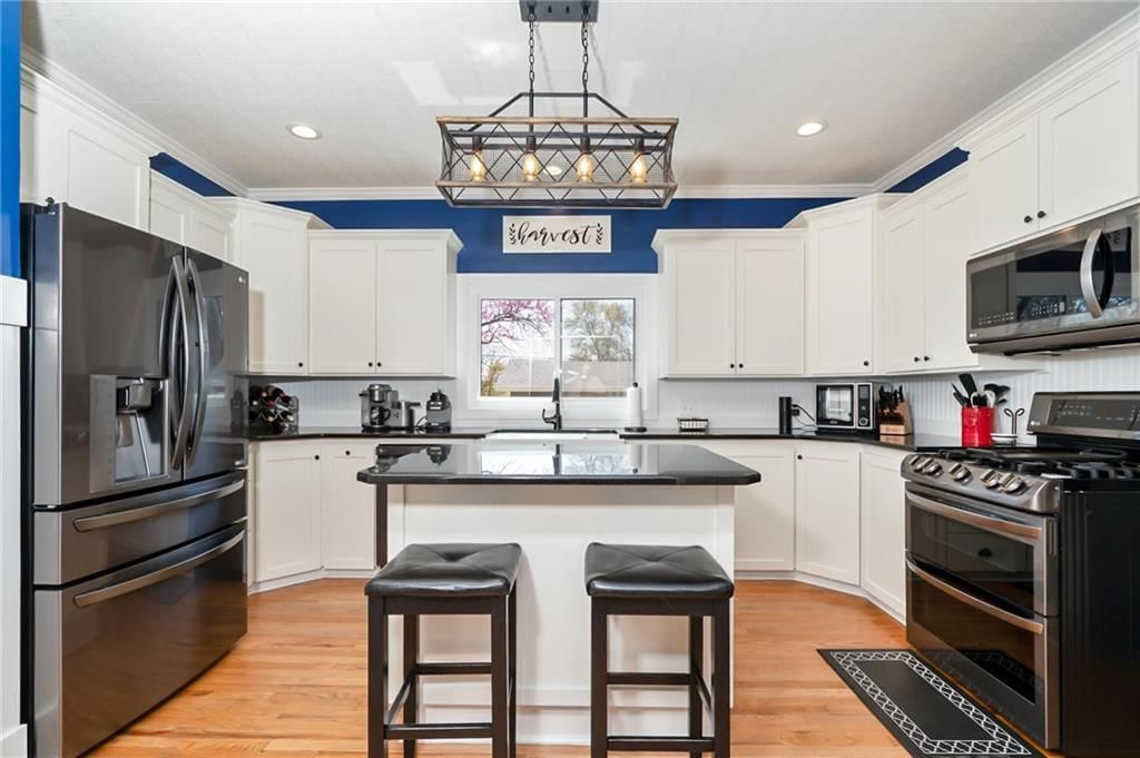 1104 W 7th Street — photo 18