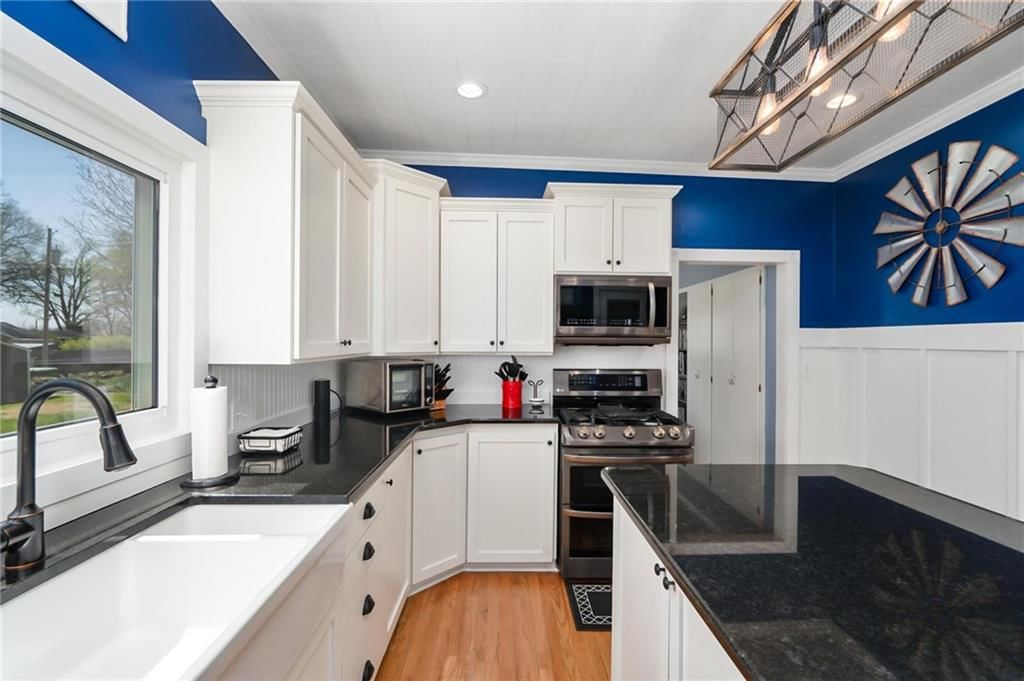 1104 W 7th Street — photo 21