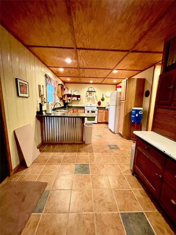 518 SW Lakeside Drive — photo 24