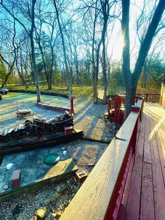 518 SW Lakeside Drive — photo 27