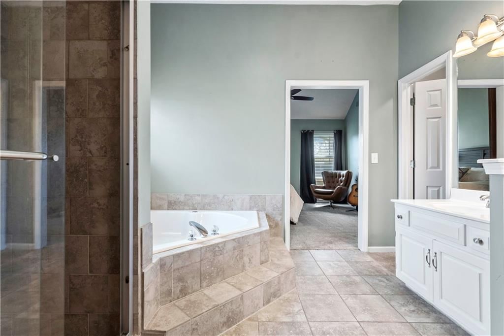 14079 W 148TH Terrace — photo 36