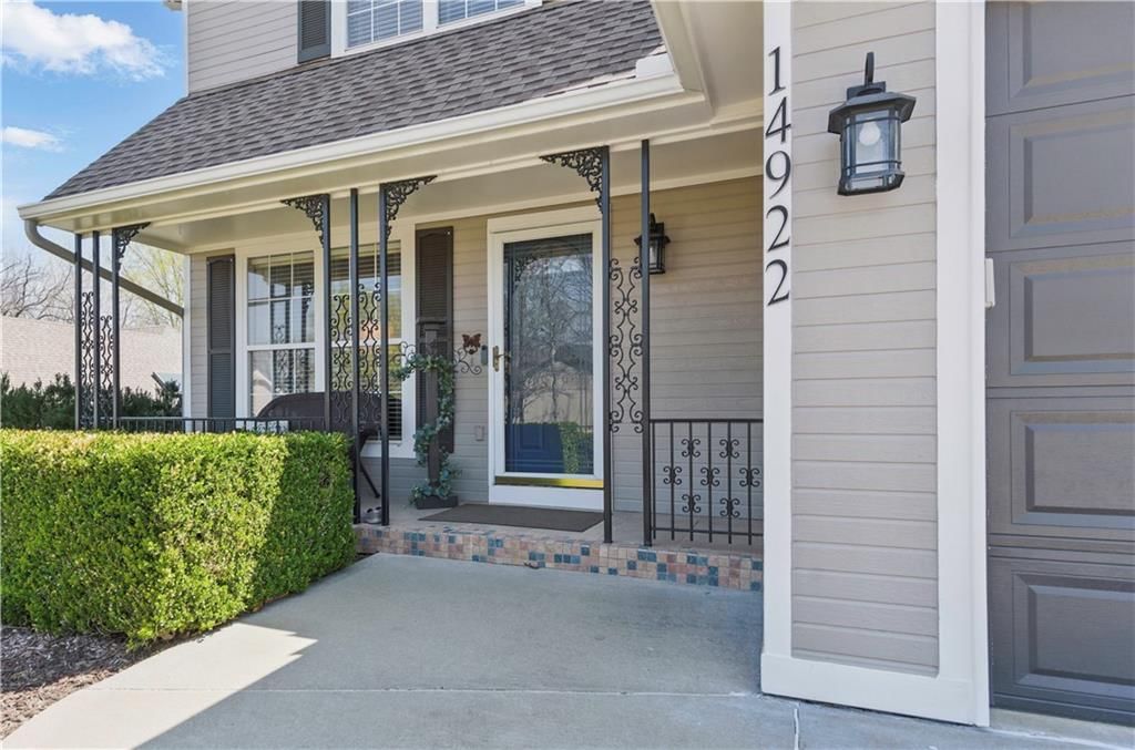 14922 Forest View Circle — photo 2