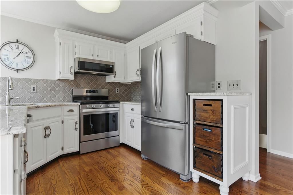 14922 Forest View Circle — photo 12